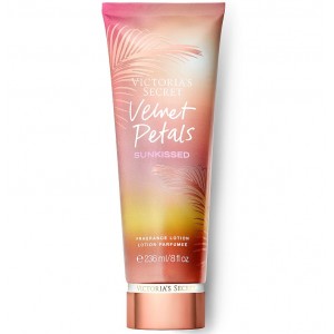 Victoria`s Secret Velvet Petals - Loțiune de corp 236 ml Victoria`s Secret Velvet Petals - Loțiune de corp 236 ml