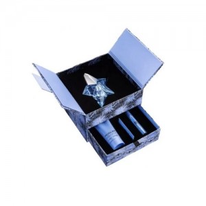 Set pentru femei Thierry Mugler Angel Reîncărcabilă - Apă de parfum 50 ml + Stilou de parfum 3 g + Loțiune de corp 100 ml
