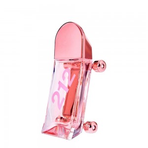 Carolina Herrera 212 Heroes - Eau de Parfum pentru femei 30 ml