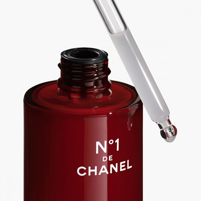 Chanel No.1 de Chanel Serum Revitalisant au Camelia Rouge - Ser 30 ml Preț pentru Chanel No.1 de Chanel Serum Revitalisant au Camelia Rouge - Ser 30 ml